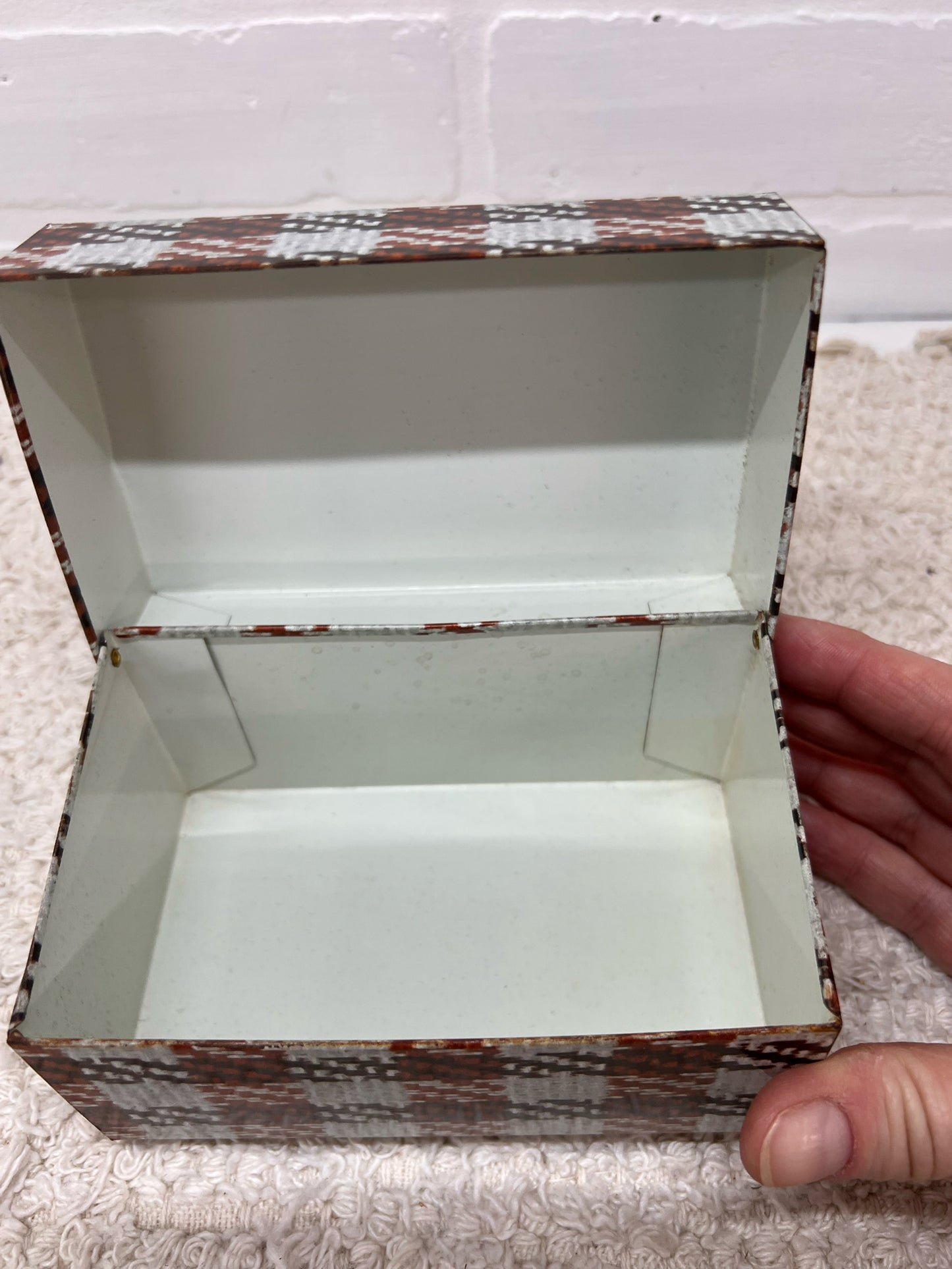 Syndicate Mfg. Co. Recipe Box - Brown Plaid - Circa 1980's