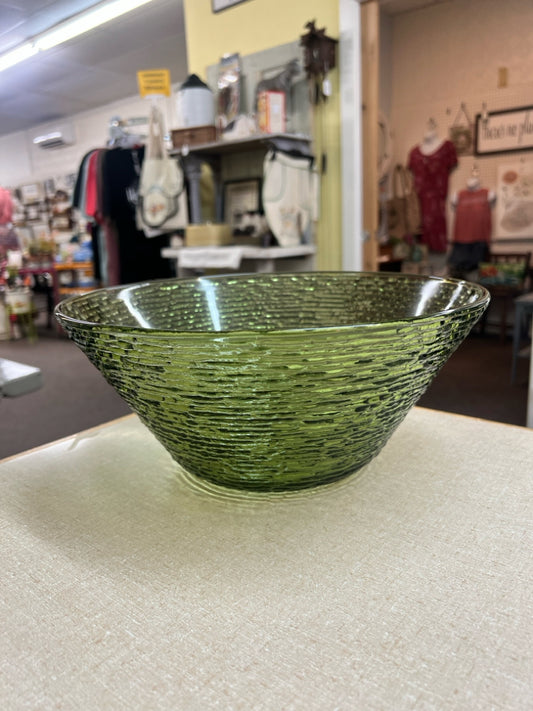 Anchor Hocking Avacado Green Salad  Bowl