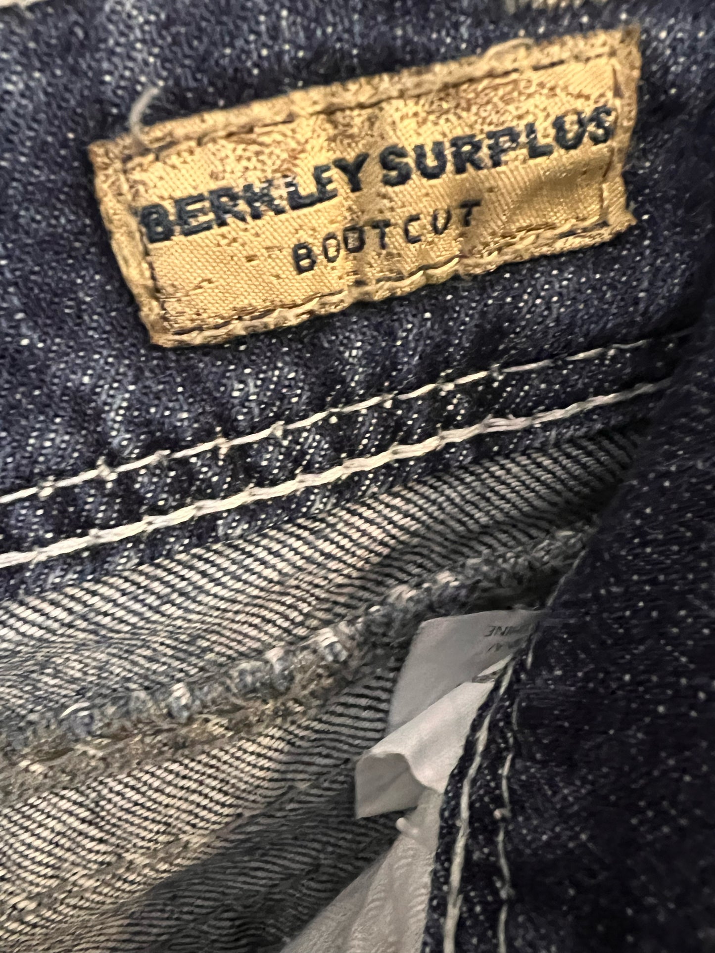 Silver Jeans Co. Size 30 Waist Berkley Surplus Boot Cut Jeans