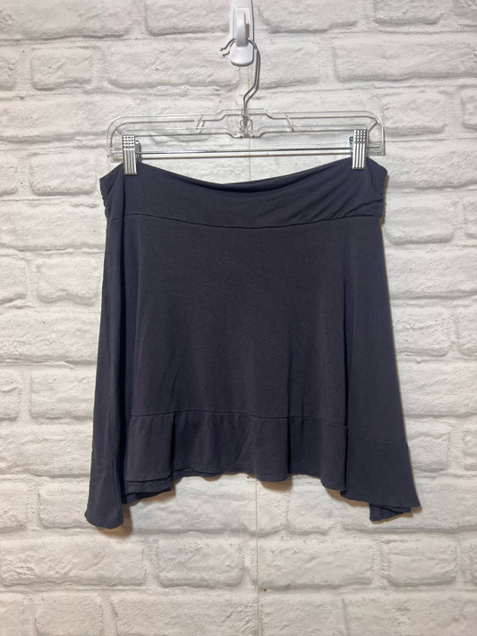 Size M Survival Brand Gray Short Skirt